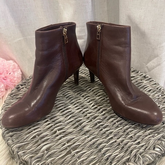 Coach Hickory Brown Leather Size 6B boots - Picture 5 of 10